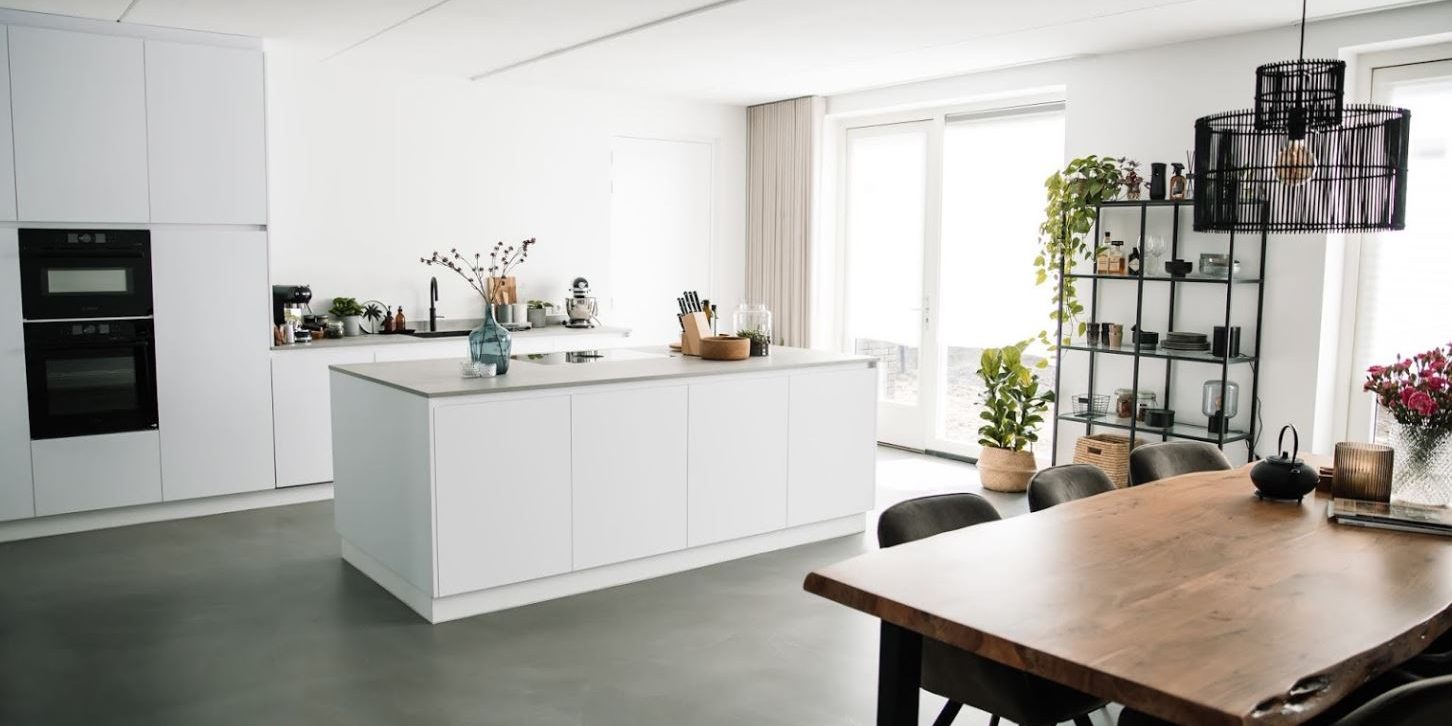 Floorcolouring - Cement gebonden Gietvloer - Keuken